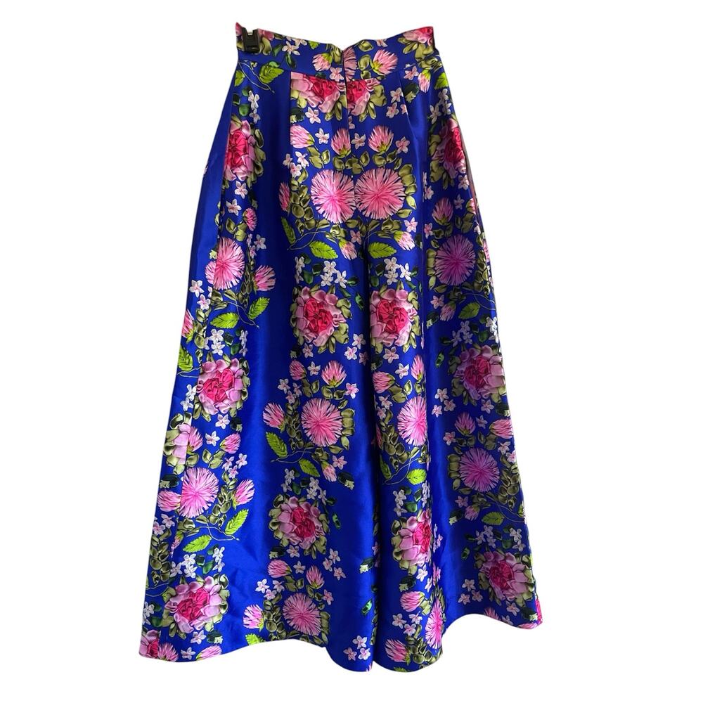 Stunning NEUBYRNE Blue Floral Taffeta Wide Leg
Palazzo Pants - Picture 2 of 6